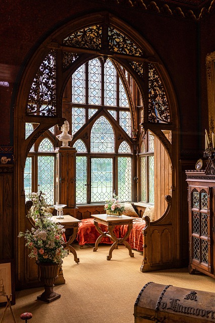 elaborate
