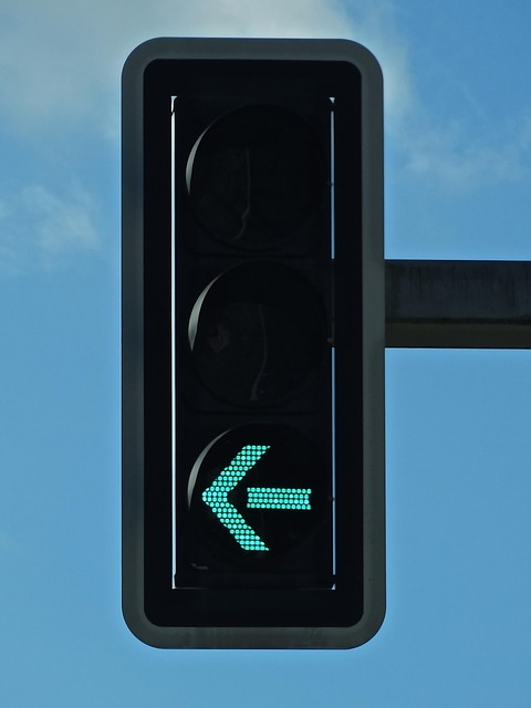 turn left